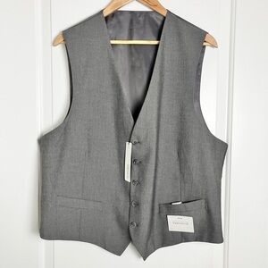 NWT Perry Ellis Portfolio Men's Gray Vest - 5 Button, Front Pockets, Size XL